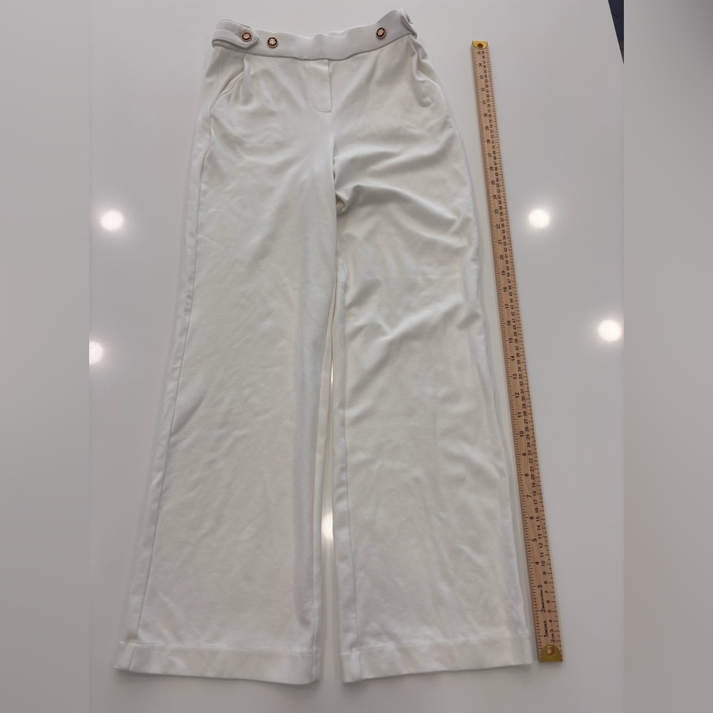 Jules and Leopold White Wide-Leg Pants with Gold/Black Button Detail in size XS